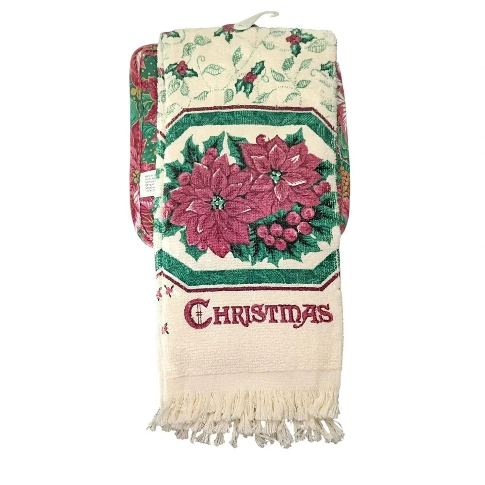 Vintage Franco Christmas Fringed 4 pc Hand Towel‎ Potholder Set Poinsettias